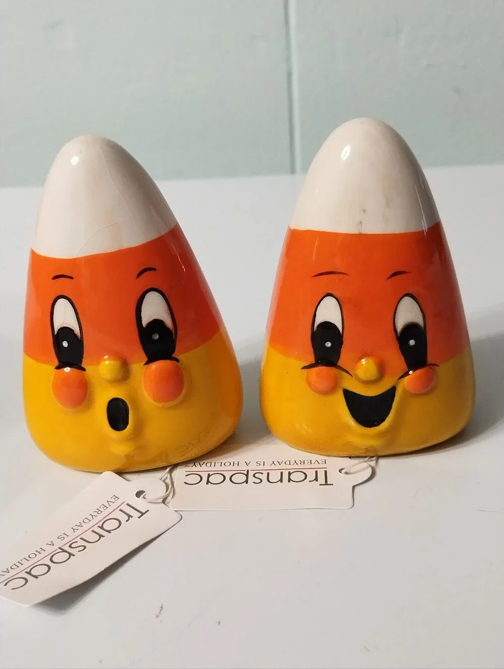 NWT Johanna Parker Candy Corn Ceramic Candy Corn Salt & Pepper Shaker Set